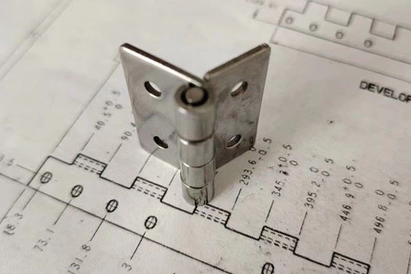 Easy-to-detach Storm Door Hinges