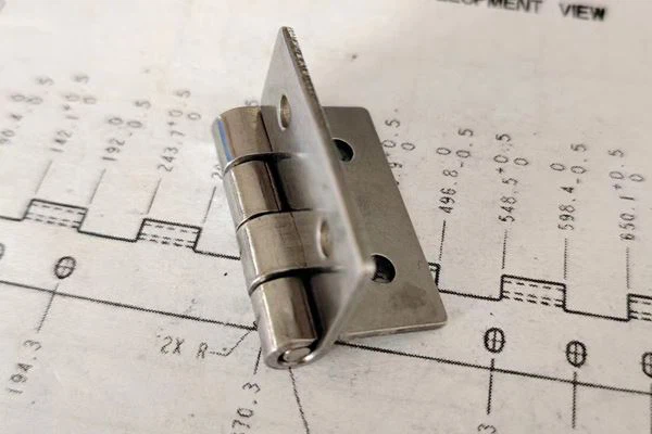 Easy-to-detach Storm Door Hinges