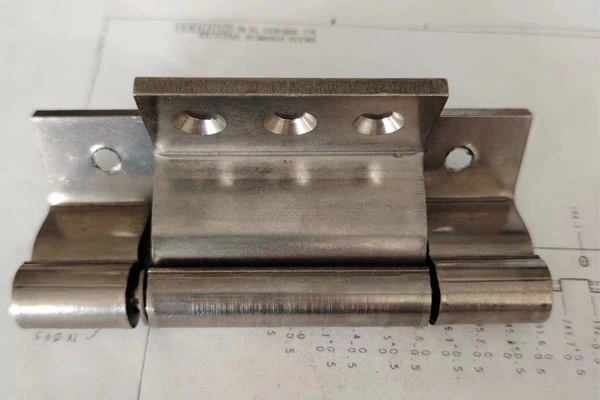 High-strength Hinge With Cover