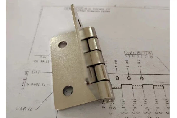 Decorative Exposed Silent Hinges