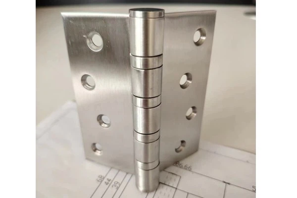 Stainless Steel Hinges That Withstand Heavy Loads
